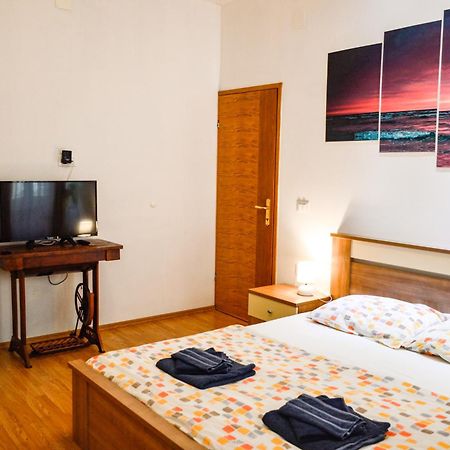 Charming Marine Style Apartment Cres Εξωτερικό φωτογραφία